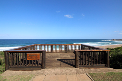 Whalesdeck Umtentweni South Coast KZN-Whale viewing platform