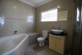 Uvongo South Coast KZN ground floor 6 sleeper luxury apartment - Aqua Surf 1-Ensuit bathroom