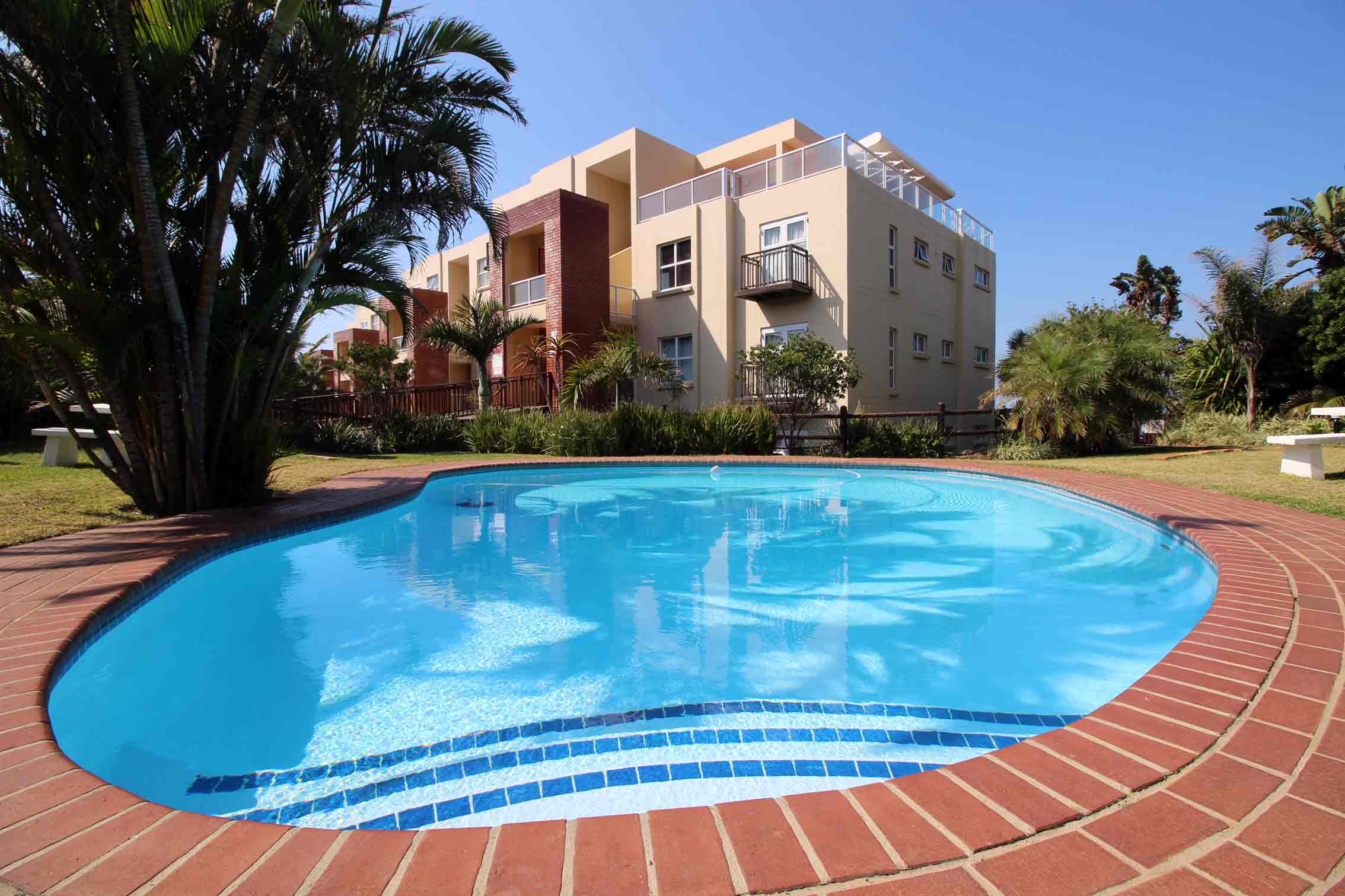 Margate seafront selfcatering holiday sleeps 7 South Coast Balooga 8