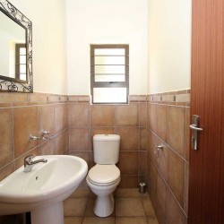 Castaro Beach Lodge - 4 Bedroom 8 sleeper self-catering holiday house in Ramsgate with solar panels and filtered borehole water - South Coast of KZN.