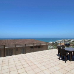 Castaro Beach Lodge - 4 Bedroom 8 sleeper self-catering holiday house in Ramsgate with solar panels and filtered borehole water - South Coast of KZN.