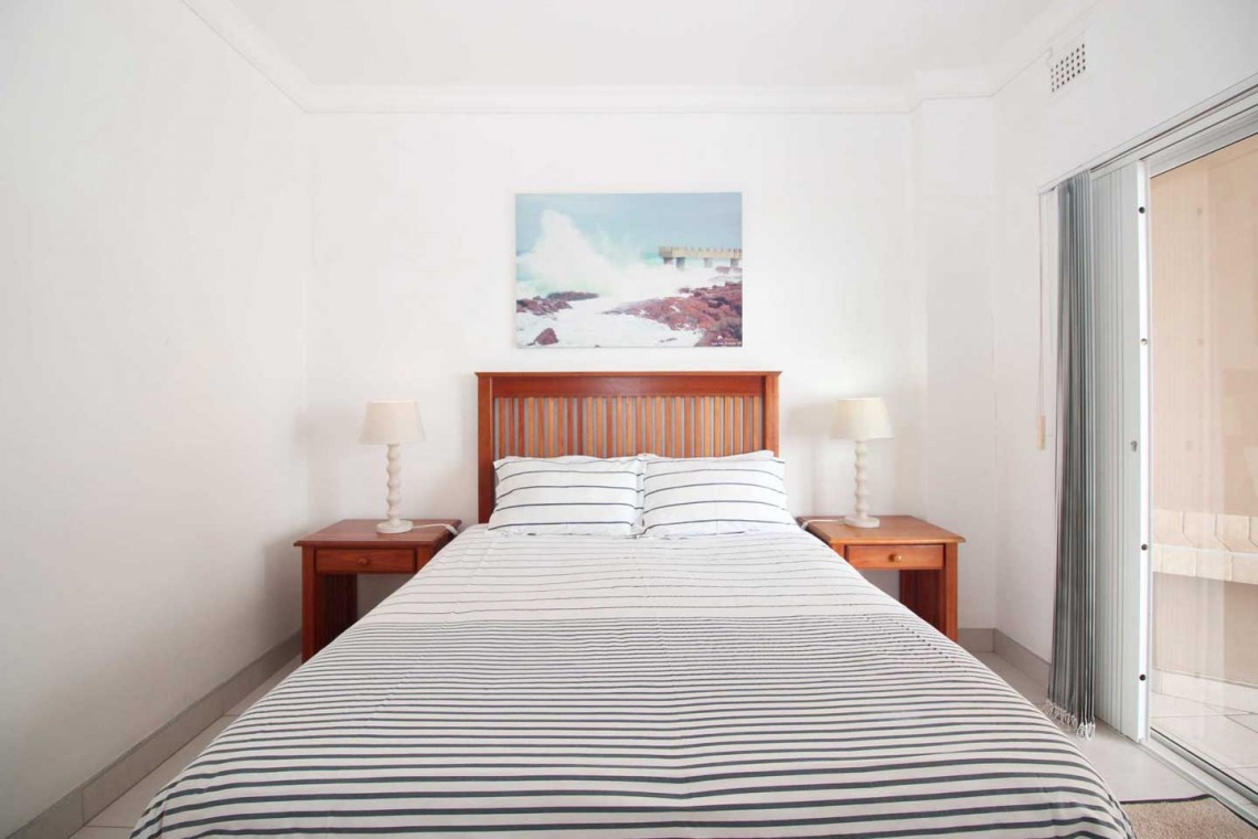 On the seafront at the Margate Pier, Dolphin View 103 is a short stroll into the coastal town of Margate town on the South Coast of KwaZulu Natal.