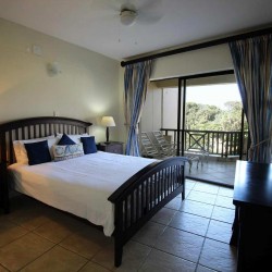 Le Touessrok 32 is a beautiful place to stay on seafront in Ramsgate on the Hibiscus South Coast of KZN.