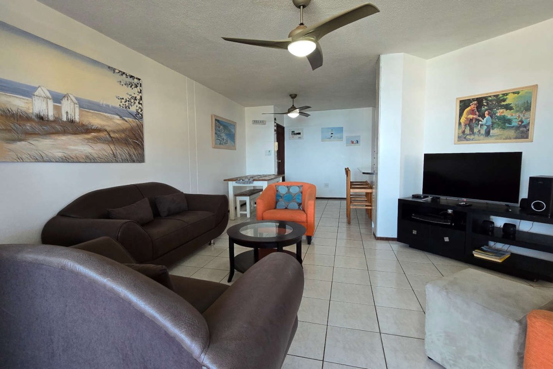 Chardonnay Cabanas 2 is an 8 sleeper, self-catering, seafront holiday home on Uvongo Main Beach.