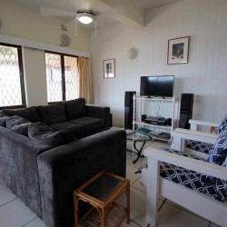 Self-catering holiday duplex in Manaba Beach on the South Coast of KZN - Carrick a Rede 3