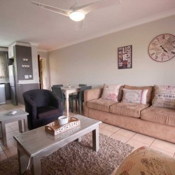 Happy Holiday Homes seafront self-catering on Ramsgate main beach - Hibiscus Coast - Ramsgate Palms 76