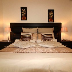 Margate self-catering holiday apartment overlooking the Margate Pier - Mahe 13 sleep 6.