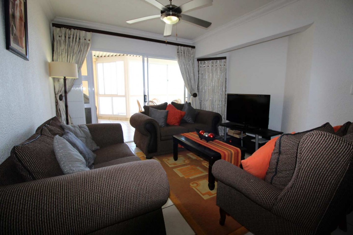 Margate self-catering holiday apartment overlooking the Margate Pier - Mahe 13 sleep 6.