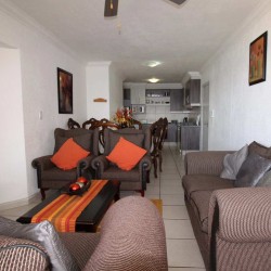 Margate self-catering holiday apartment overlooking the Margate Pier - Mahe 13 sleep 6.