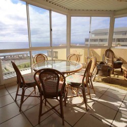 Margate self-catering holiday apartment overlooking the Margate Pier - Mahe 13 sleep 6.