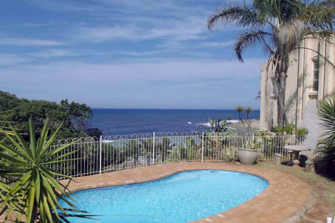 Chardonnay Cabanas 2 is an 8 sleeper, self-catering, seafront holiday home on Uvongo Main Beach.