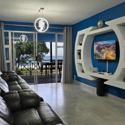 Shelly Palms 7 is a 4-sleeper self-catering holiday flat the provides affordable self-catering holiday accommodation on Shelly Beach with WIFI & pool, perfect for weekends, July, August, September, October and December school holidays.