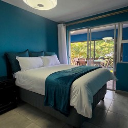 Shelly Palms 7 is a 4-sleeper self-catering holiday flat the provides affordable self-catering holiday accommodation on Shelly Beach with WIFI & pool, perfect for weekends, July, August, September, October and December school holidays.