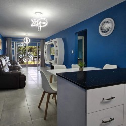 Shelly Palms 7 is a 4-sleeper self-catering holiday flat the provides affordable self-catering holiday accommodation on Shelly Beach with WIFI & pool, perfect for weekends, July, August, September, October and December school holidays.