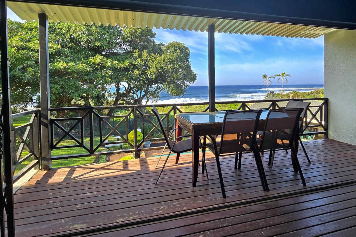 Shelly Palms 7 is a 4-sleeper self-catering holiday flat the provides affordable self-catering holiday accommodation on Shelly Beach with WIFI & pool, perfect for weekends, July, August, September, October and December school holidays.