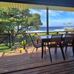 Shelly Palms 7 is a 4-sleeper self-catering holiday flat the provides affordable self-catering holiday accommodation on Shelly Beach with WIFI & pool, perfect for weekends, July, August, September, October and December school holidays.