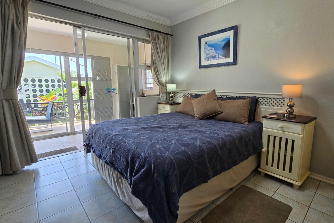 Shelly Palms 1 is a ground floor, 5 sleeper self-catering seafront holiday accommodation in Shelly Beach on the South Coast of KZN