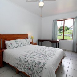 Shelly Strand 30 is on the seafront in the coastal town of Shelly Beach on the South Coast of KwaZulu Natal.