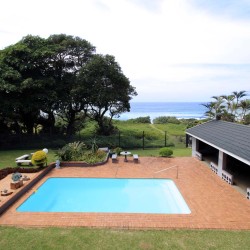 Enjoy your self-catering holiday in Shelly Palms 6 on the beach in Shelly Beach on the South Coast KZN.