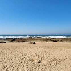 Uvongo Chalets 27 is a self-catering 6 sleeper flat on Lilliecrona Boulevard in Uvongo on the South Coast of KwaZulu Natal in South Africa. The property offers solar power with an inverter, internet, WiFi, Netflix, DSTV and filtered drinking water.
