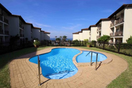 Walk to Uvongo Beach from Topanga 34, an air conditioned luxury 4 sleeper apartment self-catering flat in Uvongo, South Coast of KwaZulu Natal