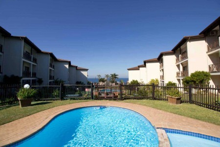 This Uvongo holiday accommodation at Topanga 45 is an air conditioned luxury 5 sleeper apartment on the South Coast of KwaZulu Natal in South Africa.