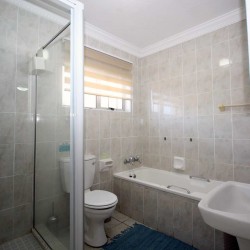 Ground floor, 5 sleeper self-catering seafront holiday accommodation in Shelly Beach on the South Coast of KZN - Shelly Palms 1