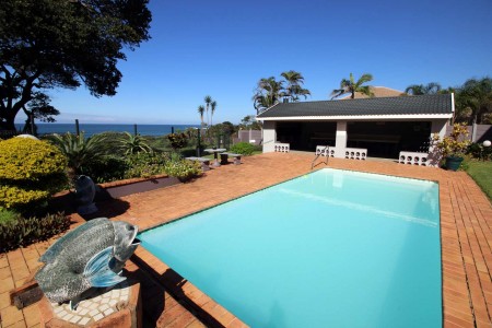 Ground floor, 5 sleeper self-catering seafront holiday accommodation in Shelly Beach on the South Coast of KZN - Shelly Palms 1