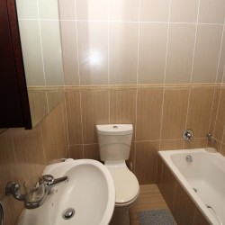 The 2nd bathroom of Topanga 36 a 6 sleeper in Uvongo on the KZN South Coast.