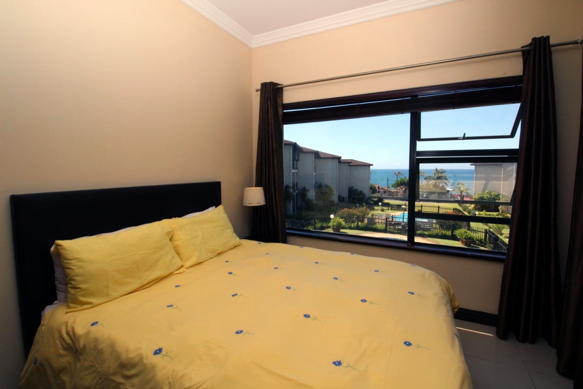 Topanga 36 is a 6 sleeper self-catering holiday flat walking distance to Uvongo Beach and waterfall in KwaZulu Natal on the South Coast of South Africa.