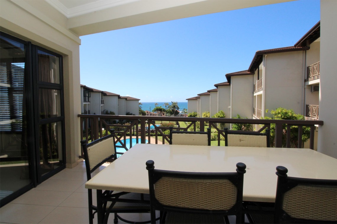 Topanga 36 is a 6 sleeper self-catering holiday flat walking distance to Uvongo Beach and waterfall in KwaZulu Natal on the South Coast of South Africa.