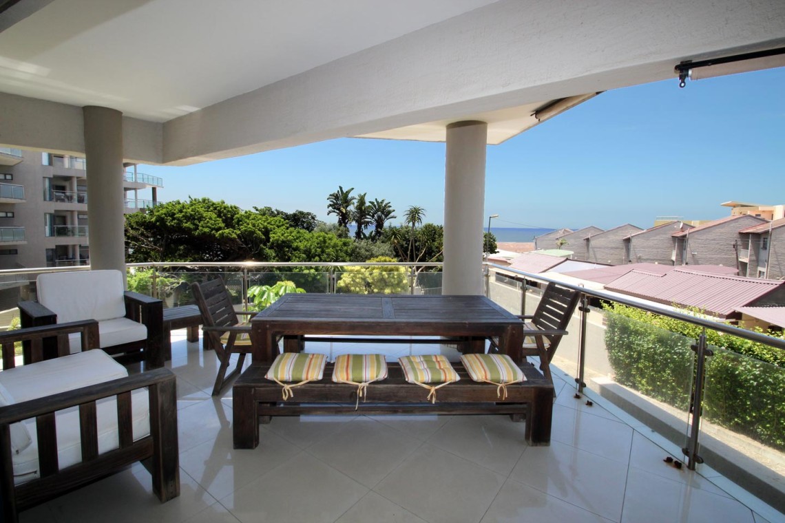 Whale Rock 16 is a 3 bedroom, 6 sleeper self-catering holiday flat in Margate on the South Coast of KZN - The sea view.
