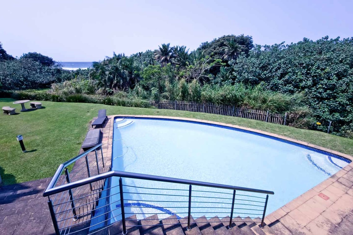 Mystique 1 is a ground floor self-catering, seafront holiday flat in shelly beach