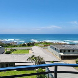 Sue Casa 10 is a family holiday flat opposite the Lucien Beach tidal pool in Manaba Beach on the KZN South Coast.