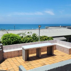 Sue Casa 10 is a family holiday flat opposite the Lucien Beach tidal pool in Manaba Beach on the KZN South Coast.