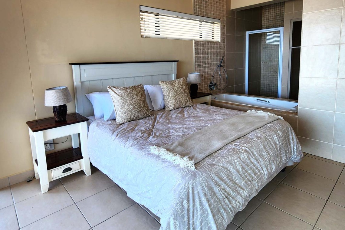 Whale Rock 23 is a 3 bedroom, 6 sleeper self-catering holiday apartment in Margate on the South Coast of KwaZulu Natal.