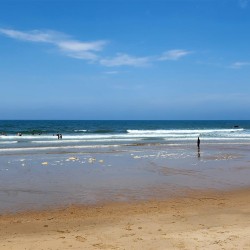 Marine Glen 18 is a 6 sleeper, self-catering holiday home, opposite Ramsgate Beach and the Waffle house in Ramsgate.