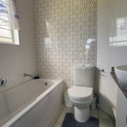 Marine Glen 18 is a 6 sleeper, self-catering holiday home, opposite Ramsgate Beach and the Waffle house in Ramsgate.