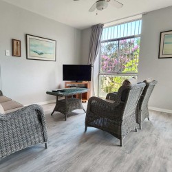 Marine Glen 18 is a 6 sleeper, self-catering holiday home, opposite Ramsgate Beach and the Waffle house in Ramsgate.