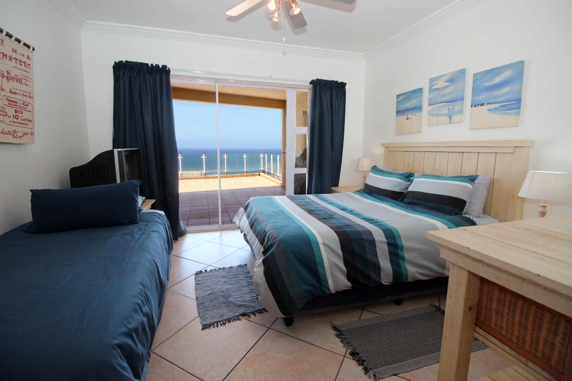 Aqua Surf 6 is a 3 bedroom, 9 sleeper, self-catering holiday apartment in Manaba Beach on the South Coast of KwaZulu Natal.