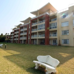 Balooga 1 is ground floor, luxury 7 Sleeper, self-catering apartment on Margate seafront on the South Coast KwaZulu of Natal - Happy Holiday Homes.