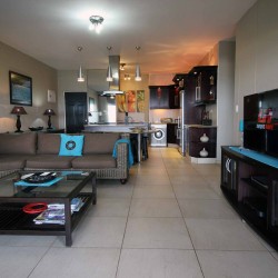 Balooga 1 is ground floor, luxury 7 Sleeper, self-catering apartment on Margate seafront on the South Coast KwaZulu of Natal - Happy Holiday Homes.