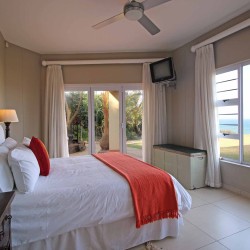 Balooga 1 is ground floor, luxury 7 Sleeper, self-catering apartment on Margate seafront on the South Coast KwaZulu of Natal - Happy Holiday Homes.