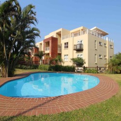 Balooga 1 is ground floor, luxury 7 Sleeper, self-catering apartment on Margate seafront on the South Coast KwaZulu of Natal - Happy Holiday Homes.