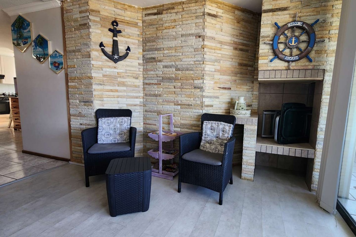 Walk to Lucien Blue Flag Beach from Mont Blanc 26, a ground floor 6 sleeper self-catering holiday flat in Manaba Beach on the South Coast of KwaZulu Natal.