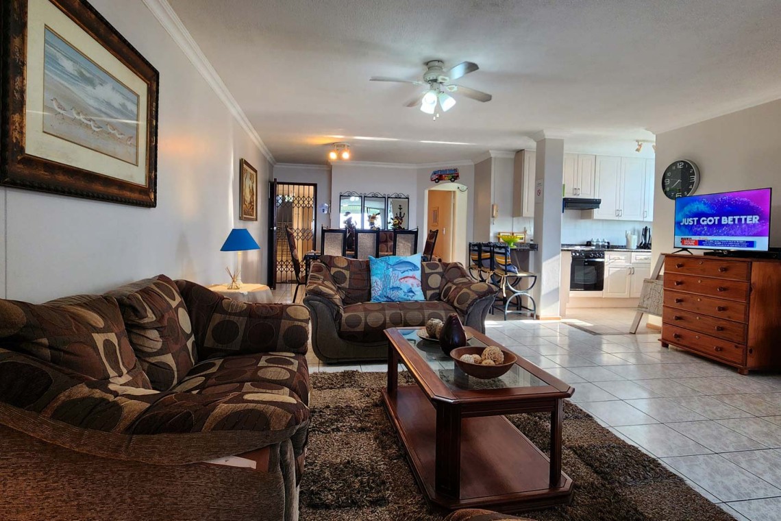 Walk to Lucien Blue Flag Beach from Mont Blanc 26, a ground floor 6 sleeper self-catering holiday flat in Manaba Beach on the South Coast of KwaZulu Natal.