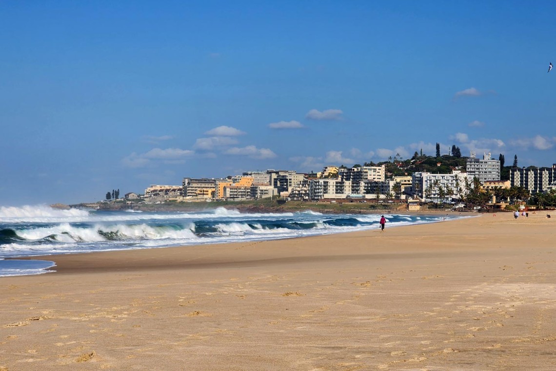 Walk to Lucien Blue Flag Beach from Mont Blanc 26, a ground floor 6 sleeper self-catering holiday flat in Manaba Beach on the South Coast of KwaZulu Natal.