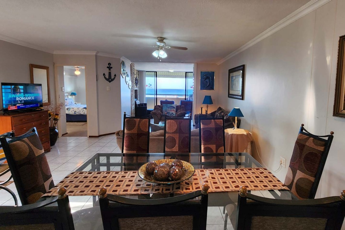 Walk to Lucien Blue Flag Beach from Mont Blanc 26, a ground floor 6 sleeper self-catering holiday flat in Manaba Beach on the South Coast of KwaZulu Natal.