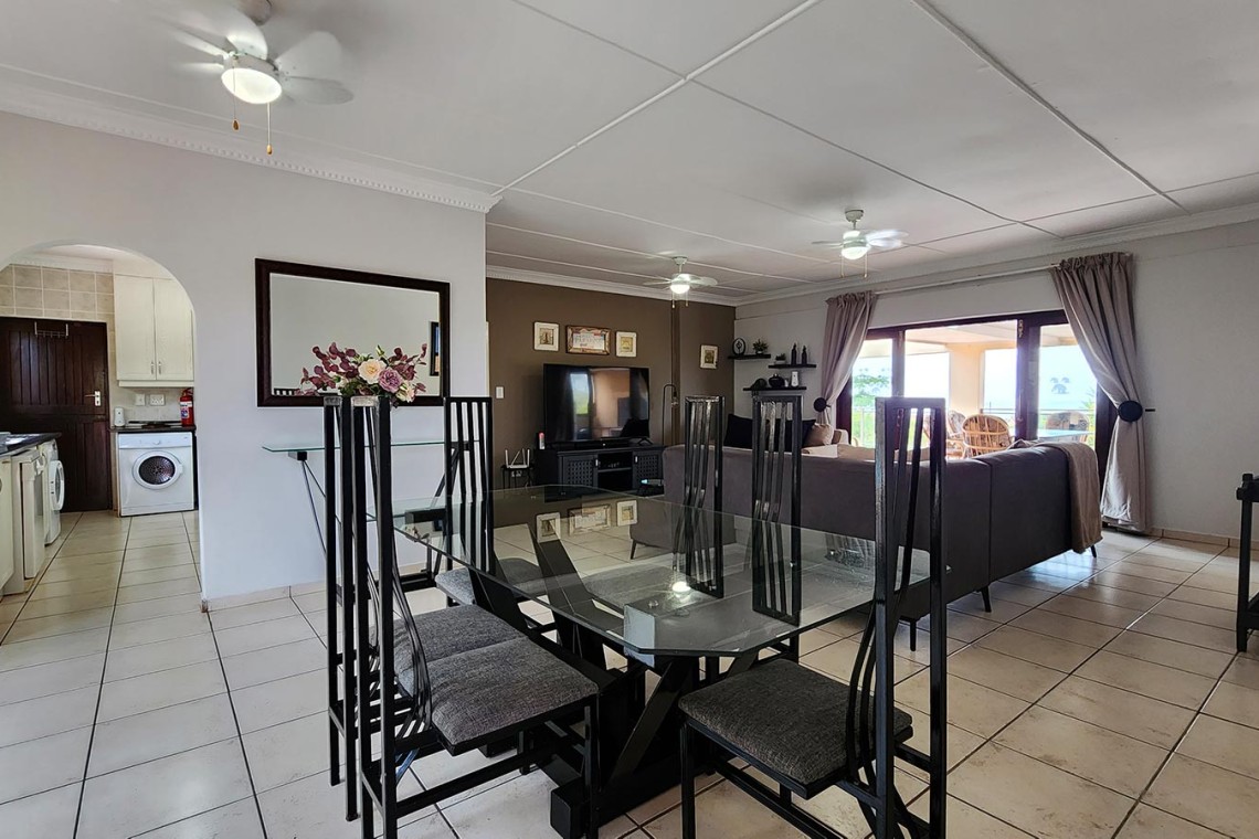 Kings Cottage is a 3 bedroom, 6 sleeper self-catering family holiday home is Shelly Beach on the South Coast of KwaZulu Natal with a sea view, swimming pool, WiFi and is walking distance to St Michael s Beach and local restaurants.