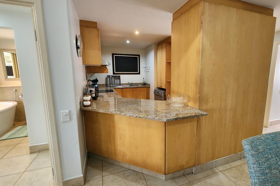 Mystique 8 is a beautiful seafront 3 bedroom 6 sleeper self-catering family holiday flat in Shelly Beach on the South Coast of KwaZulu Natal in South Africa.